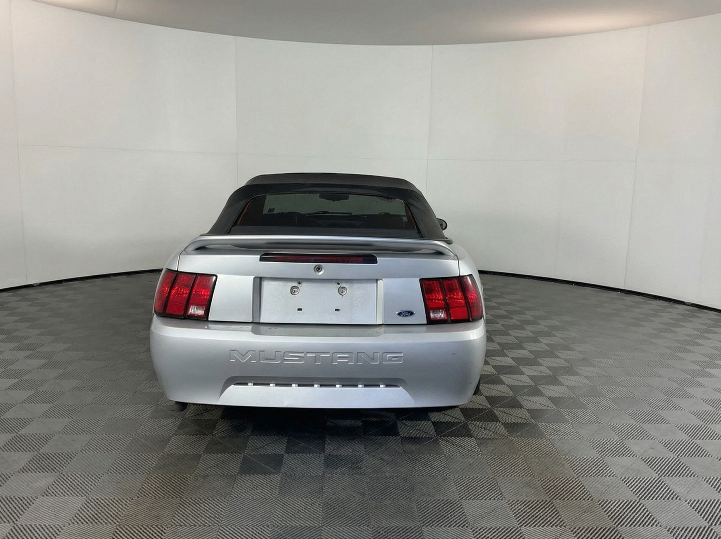 1999 Ford Mustang — photo 1
