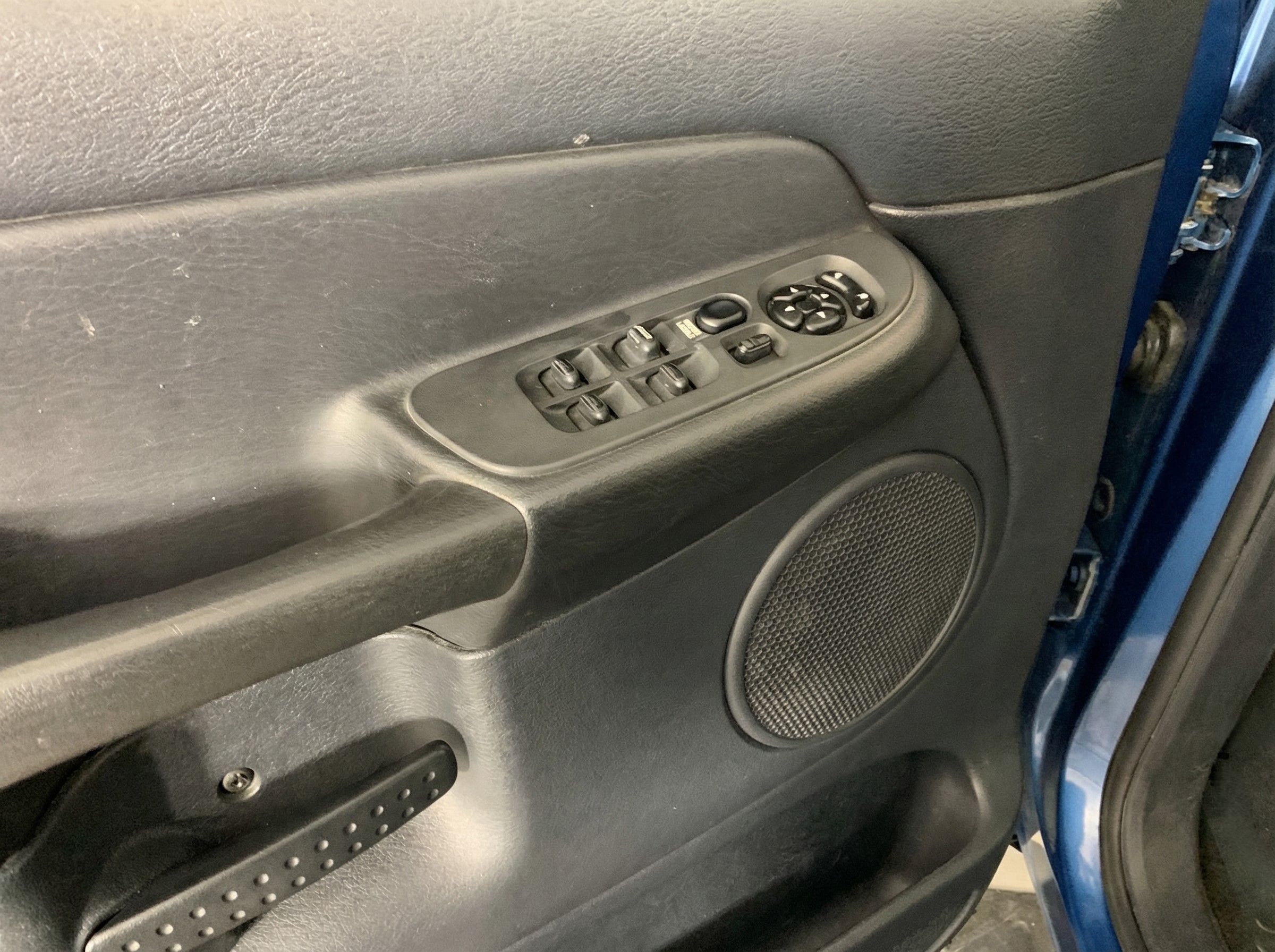 1999 Ford Mustang — photo 5