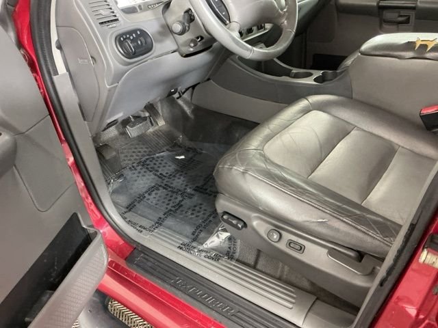 2004 Ford Explorer — photo 5