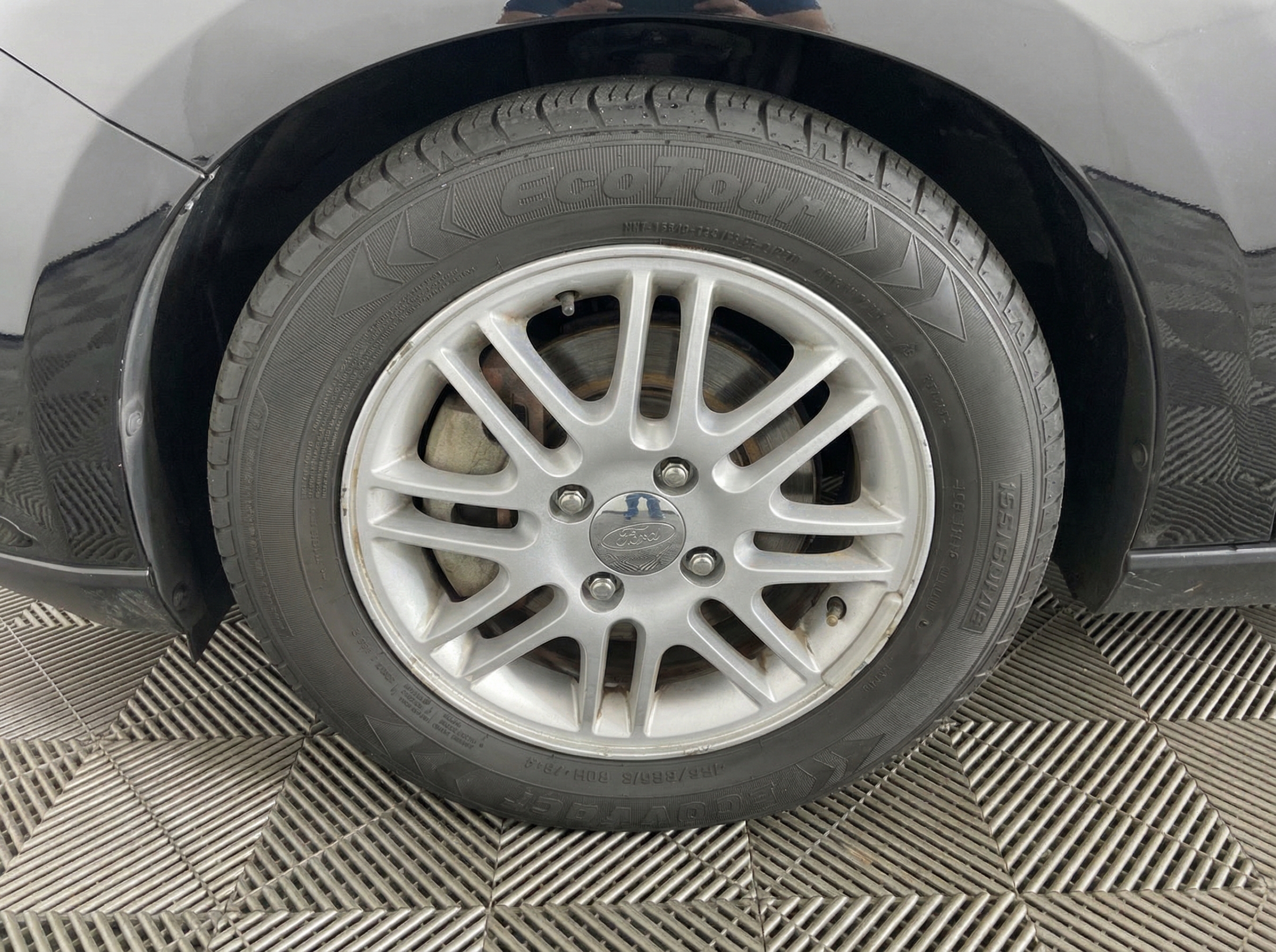 2008 Ford Focus — photo 10