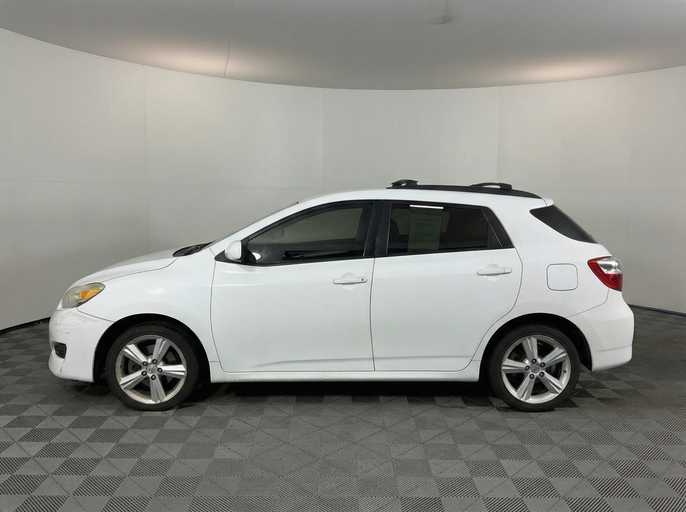 2010 Toyota Matrix — photo 3