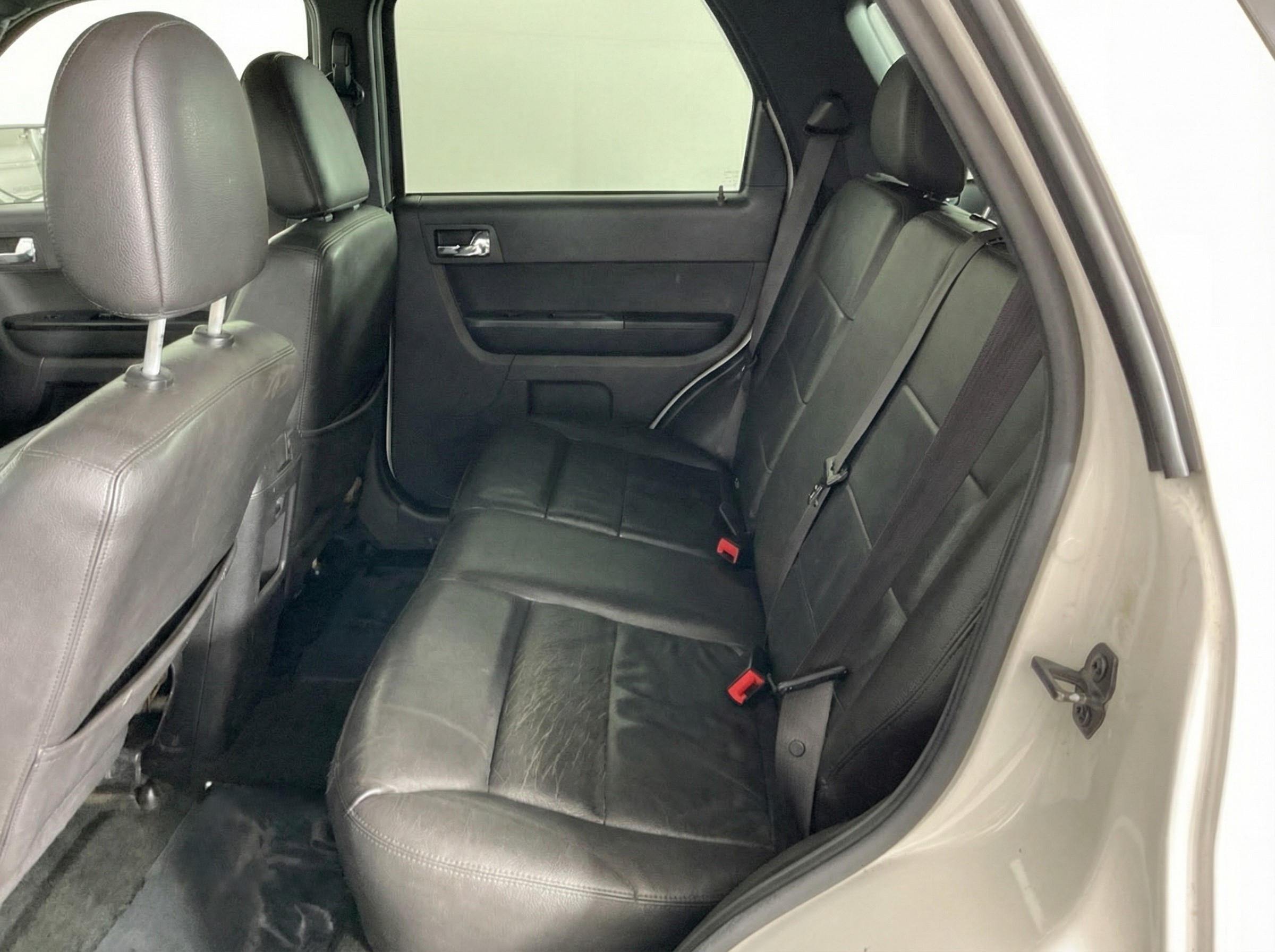 2011 Ford Escape — photo 7
