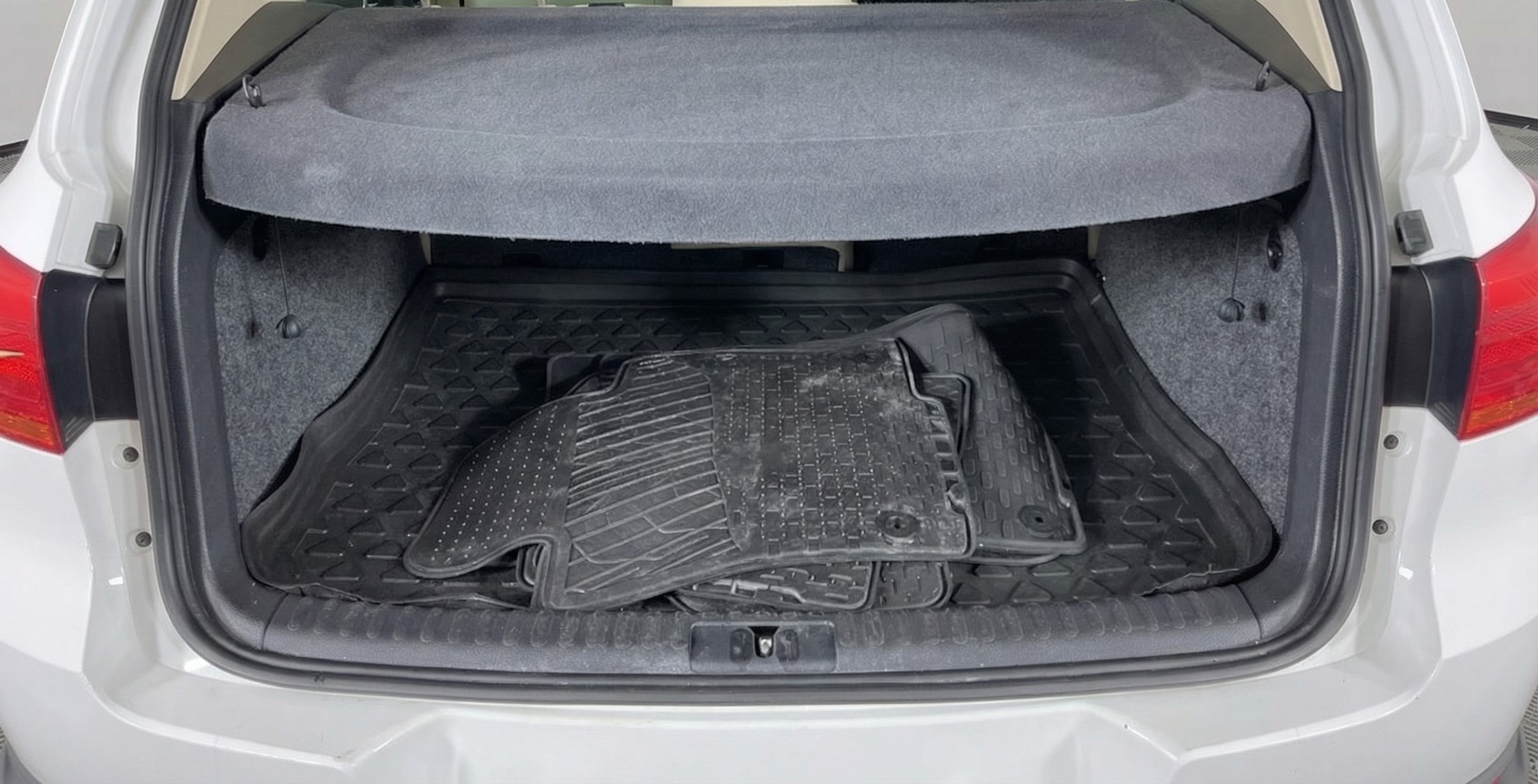 2012 Volkswagen Tiguan — photo 14
