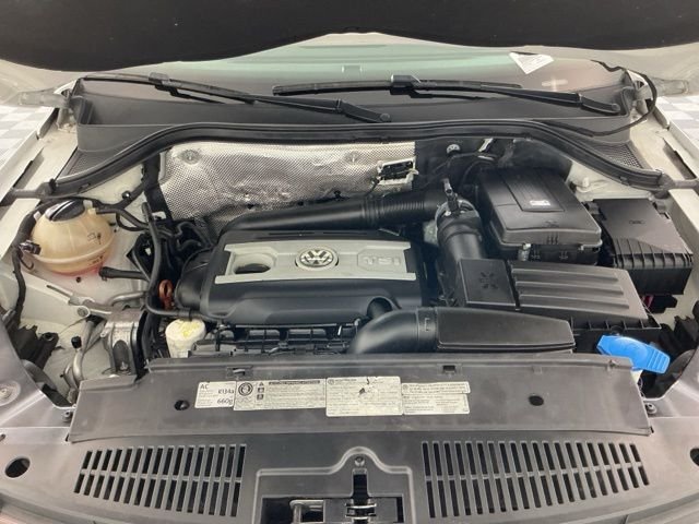 2012 Volkswagen Tiguan — photo 15