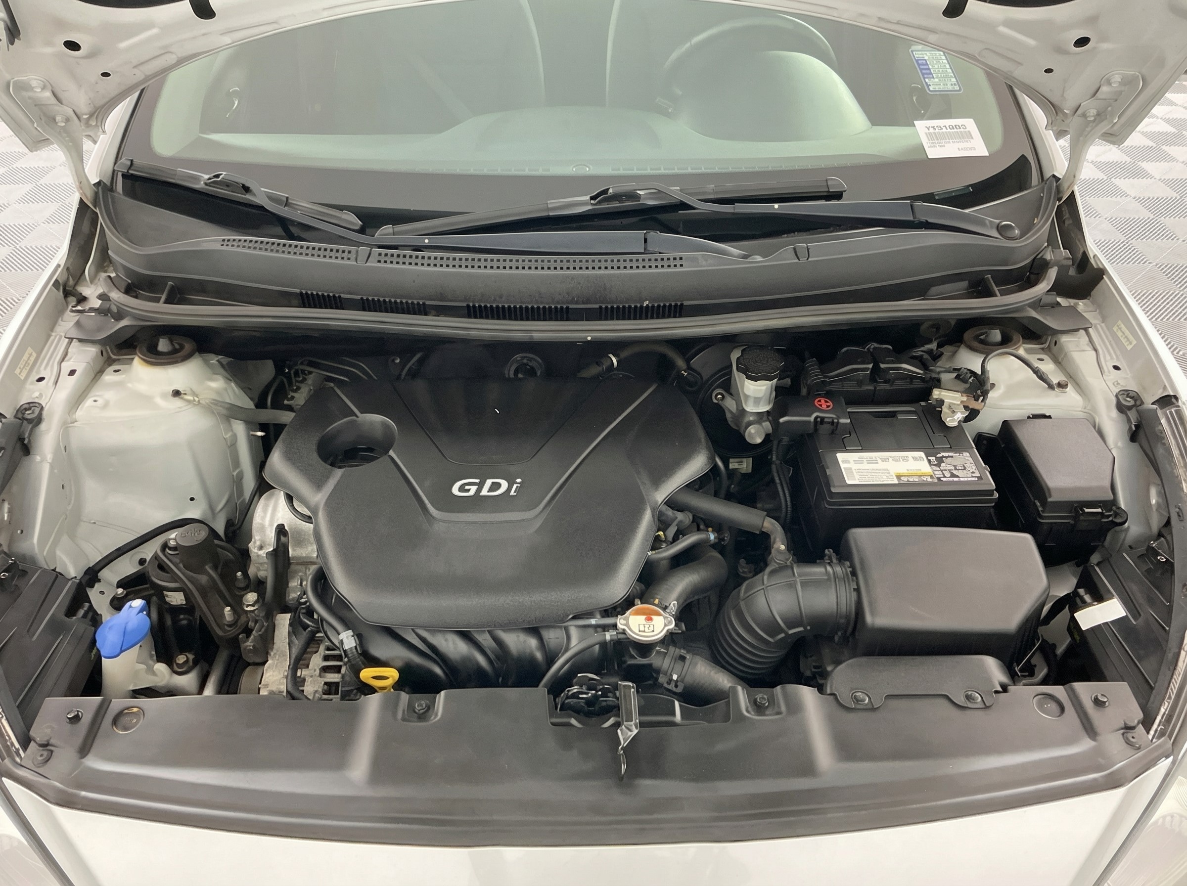 2013 Hyundai Accent — photo 15