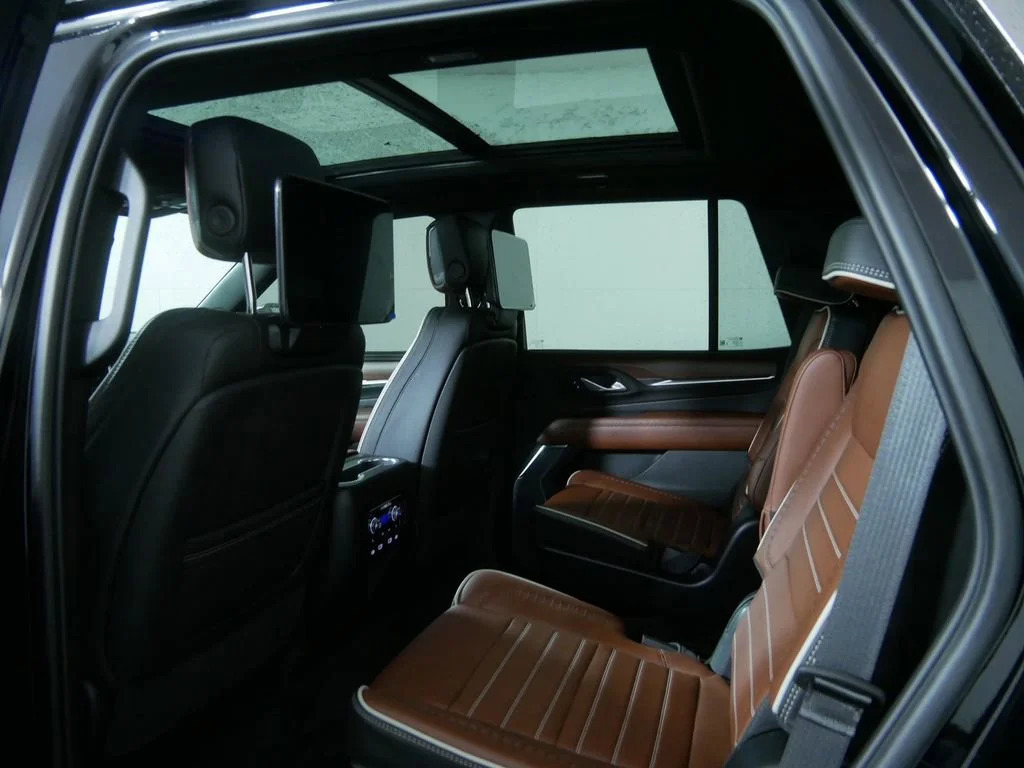 2024 GMC Yukon — photo 16