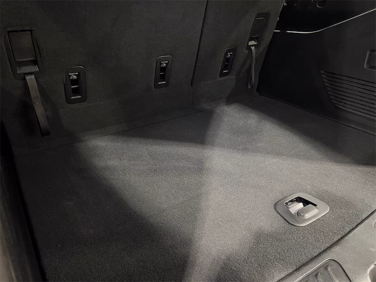 2023 GMC Yukon — photo 30